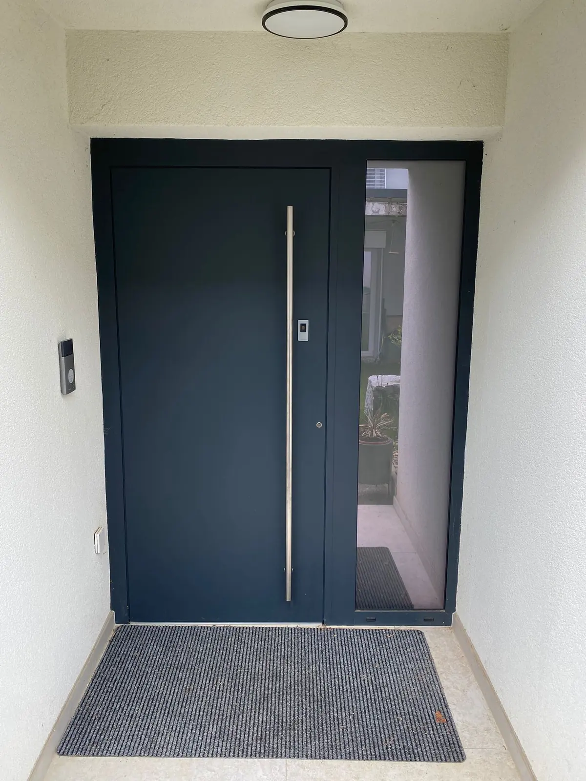 Porte alu bleu pétrole, poignée inox